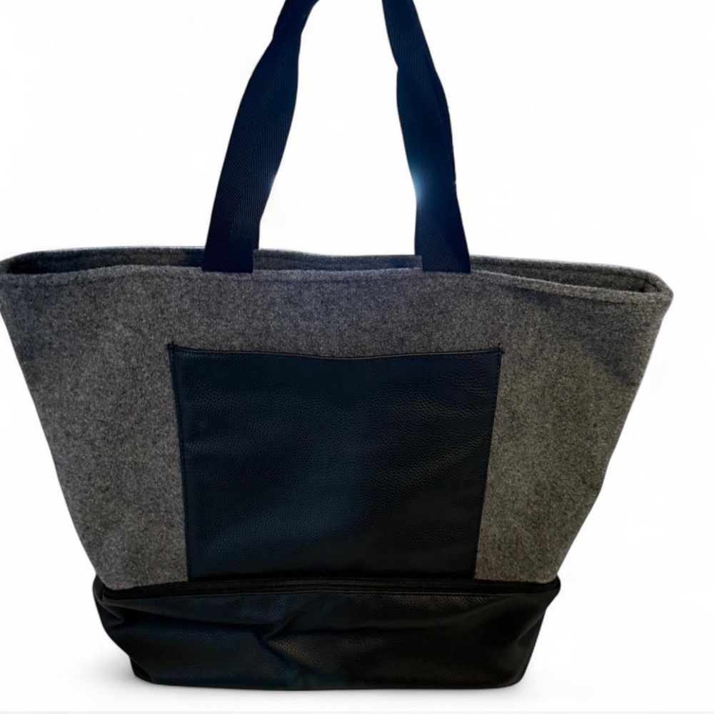 DSW XL Gray and Black Felt Weekender Bag with Shoe Compartment